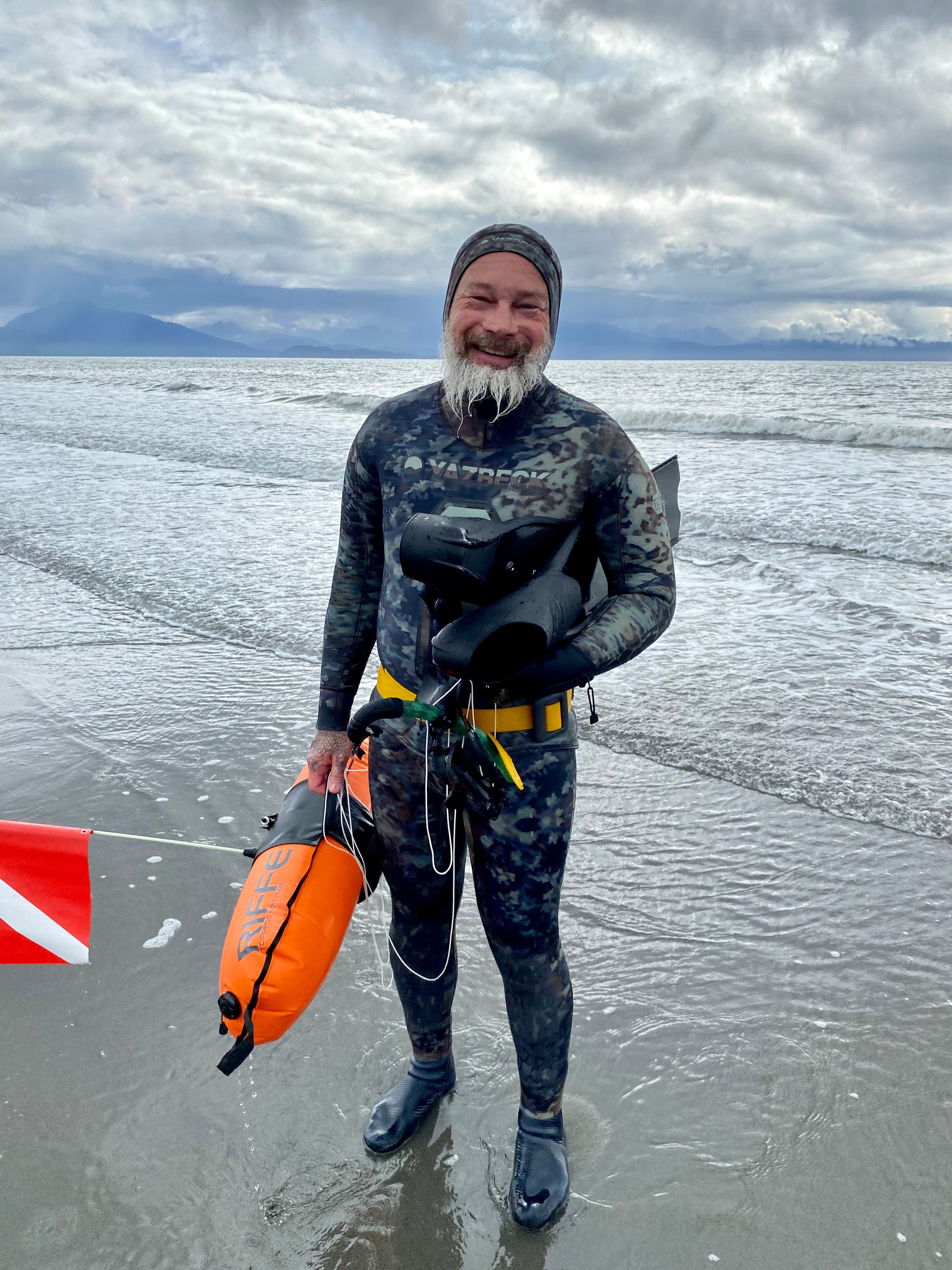 Snorkeling at Bishop Beach Homer Alaska with dive flag